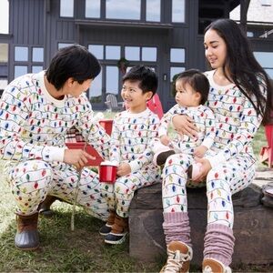 [Hanna Andersson] Bright Bulbs Kids Pajama Set

Size 120 (6-7). 

Unisex!